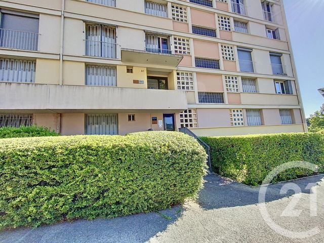 Appartement F4 à vendre - 4 pièces - 66,56 m2 - Marseille - 13013 - PROVENCE-ALPES-COTE-D-AZUR